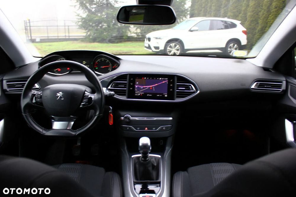 Peugeot 308 BlueHDi FAP 130 Stop & Start Allure - 34