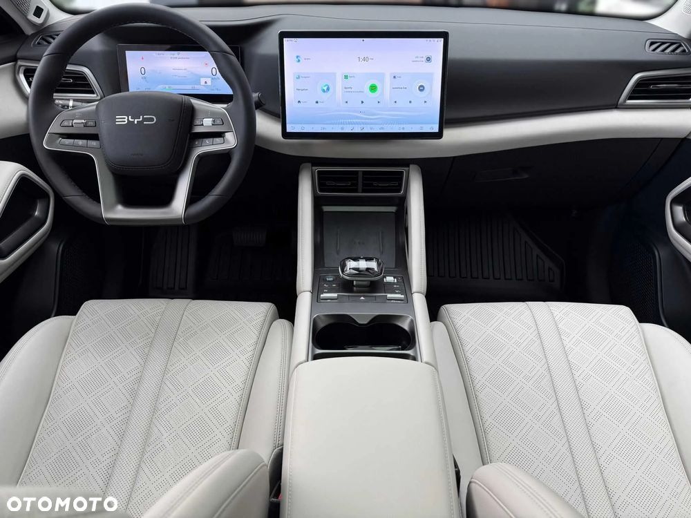 BYD Atto 2 45kWh Boost - 6