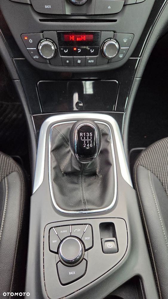 Opel Insignia 1.6 T Cosmo - 25