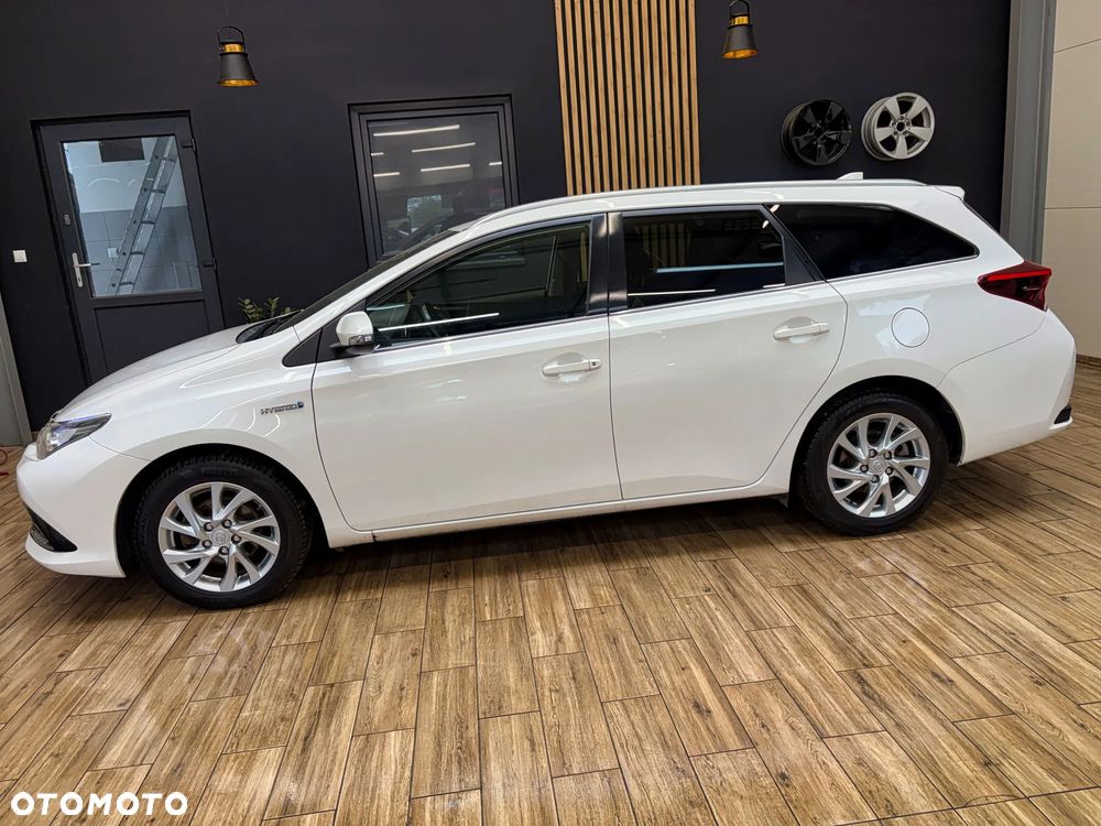 Toyota Auris 1.8 HSD Prestige - 12