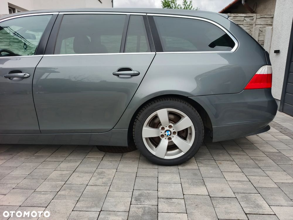BMW Seria 5 530xd - 28