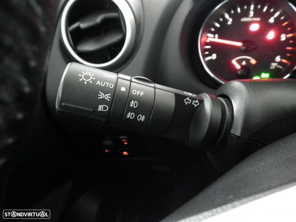 Nissan Qashqai 1.5 dCi Tekna Sport 18 - 27