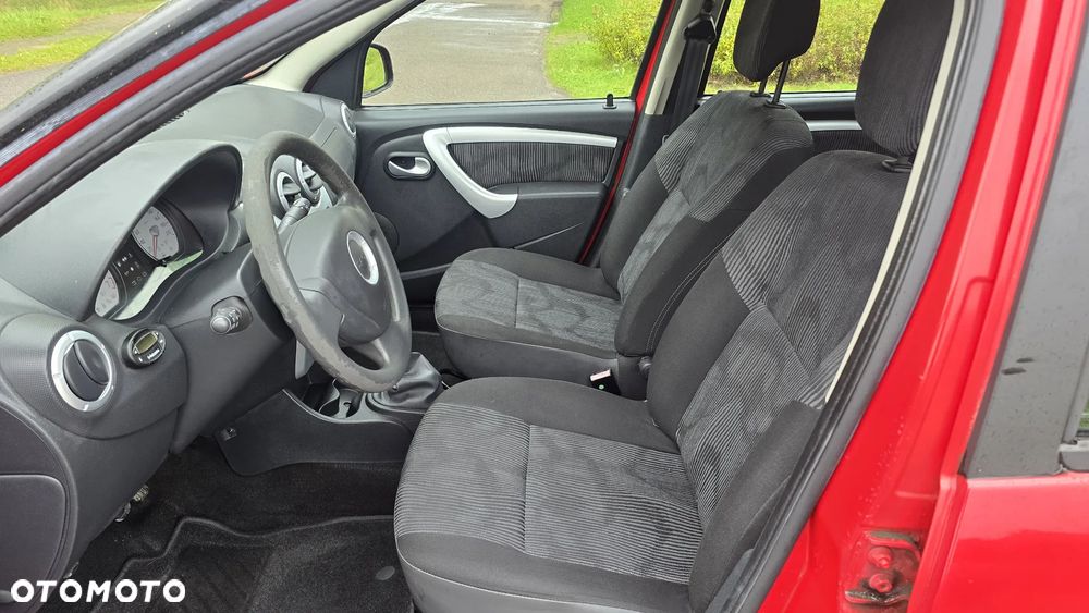 Dacia Sandero 1.6 MPI Laureate - 8