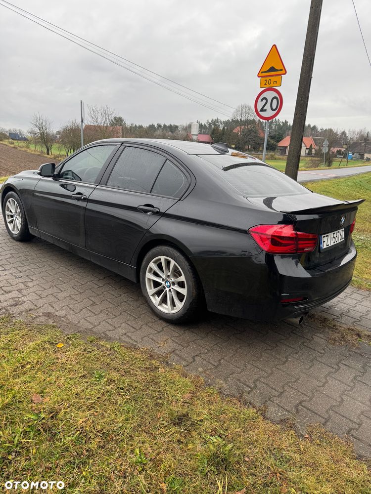 BMW Seria 3 320i Edition Luxury Line Purity - 3
