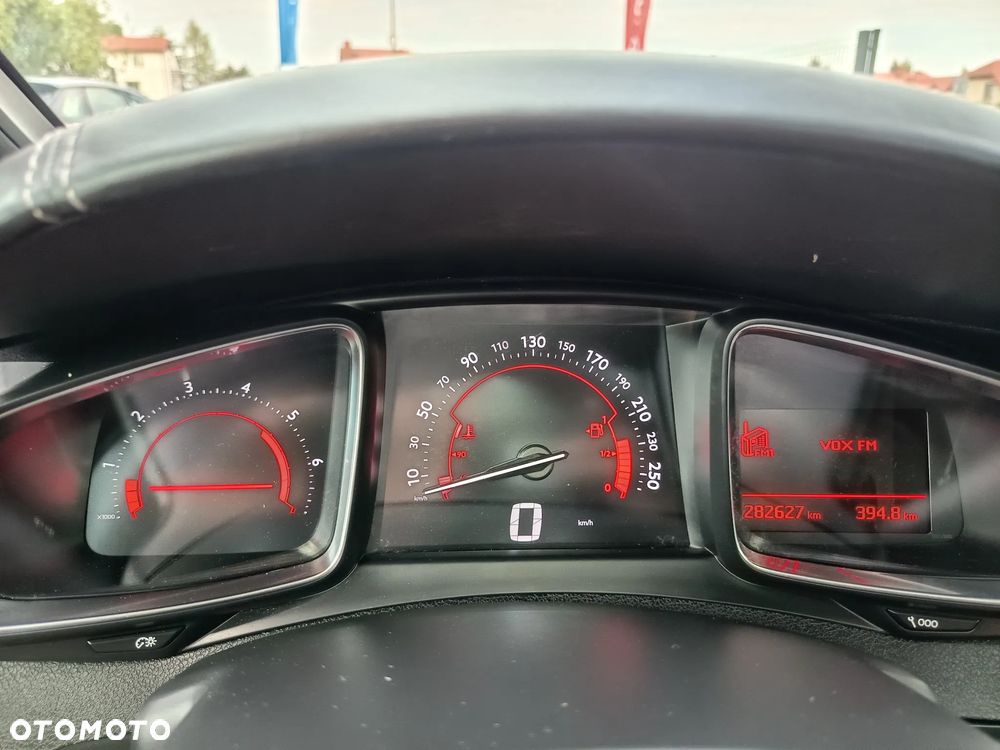 Citroën DS5 HDi 165 SoChic - 22