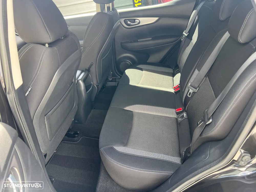 Nissan Qashqai 1.5 dCi N-Connecta J18+Led — fotografia 21