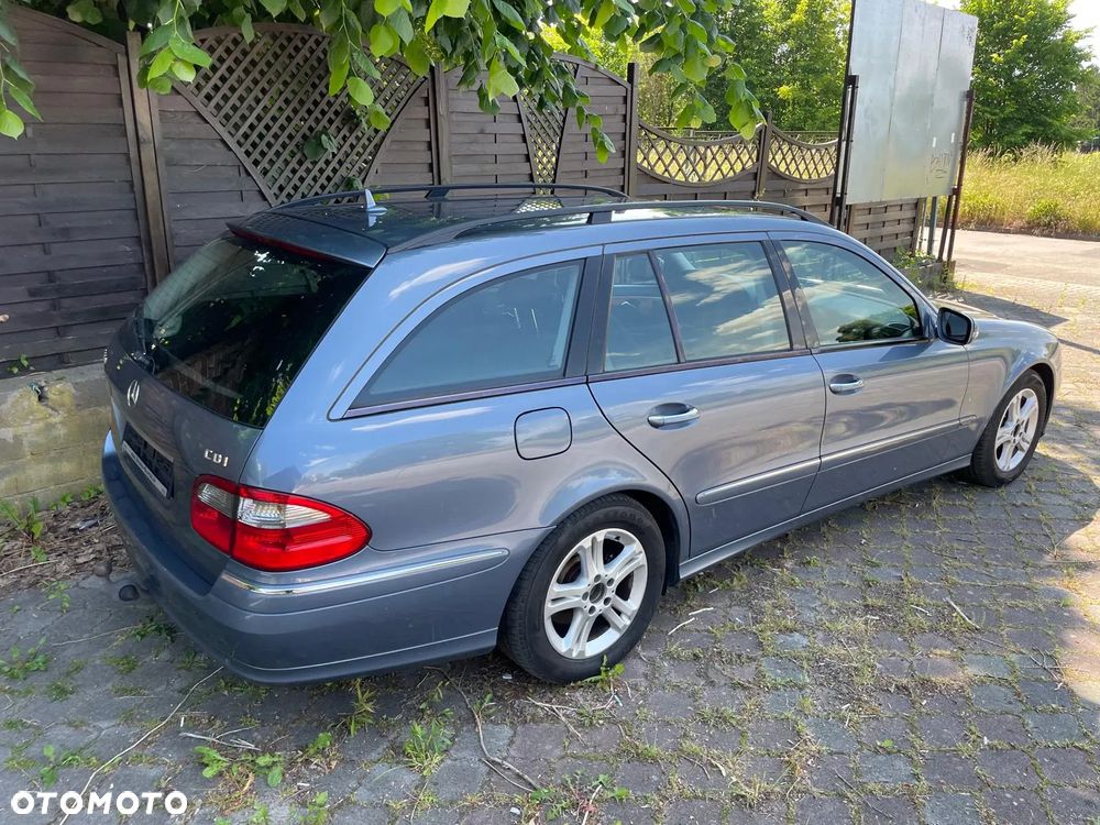 Mercedes-Benz Klasa E 320 CDI 7G-TRONIC Elegance - 24