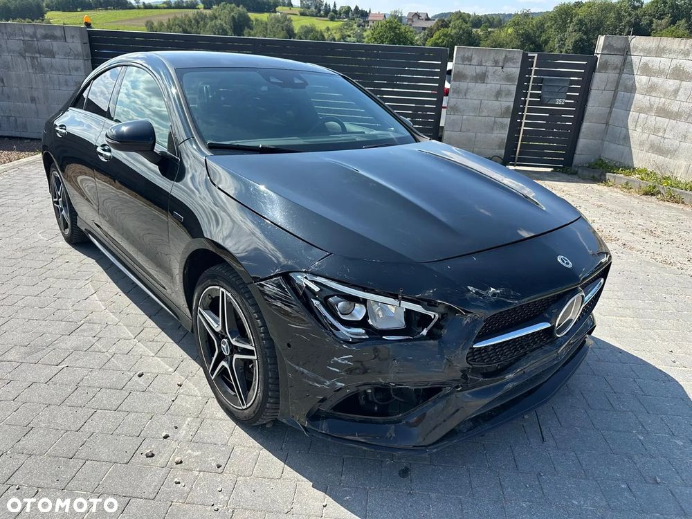 Mercedes-Benz CLA - 2