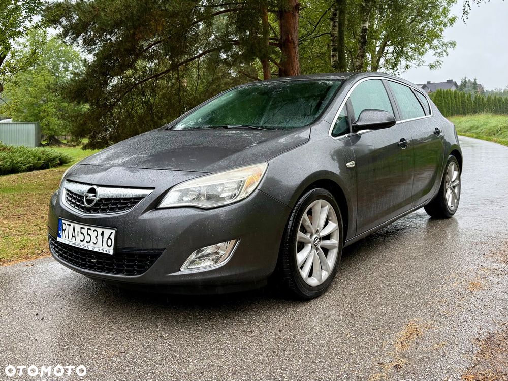 Opel Astra 1.7 CDTI Cosmo - 2