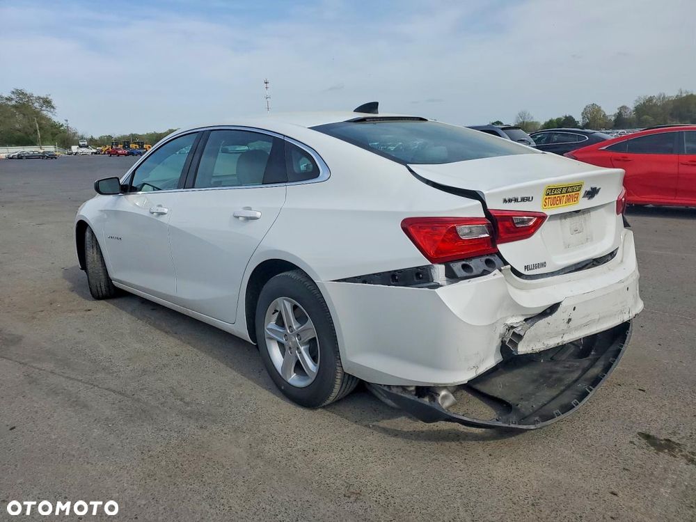 Chevrolet Malibu - 3