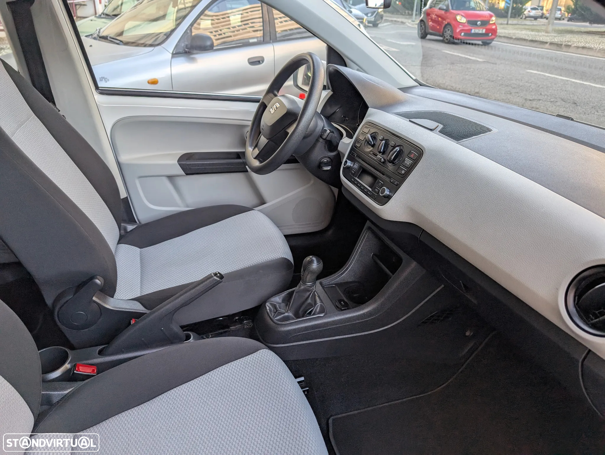 SEAT Mii 1.0 Entry - 6