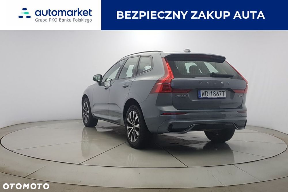 Volvo XC 60 B4 D AWD Plus Dark - 5