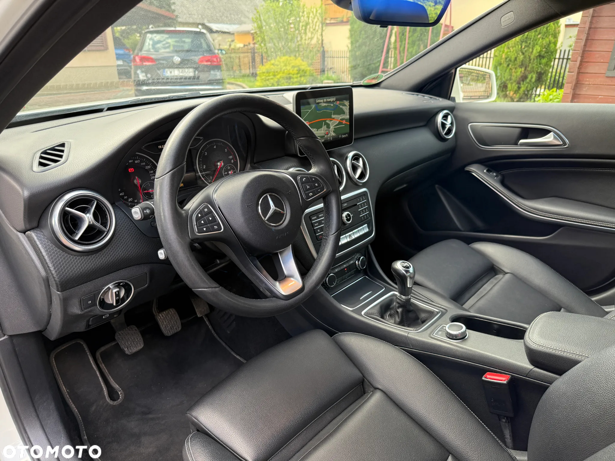 Mercedes-Benz Klasa A 180 d BlueEffICIENCY Edition - 13