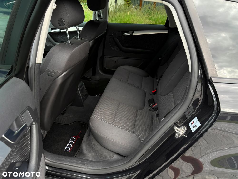 Audi A3 Sportback 2.0 TDI DPF quattro S line Sportpaket plus - 11