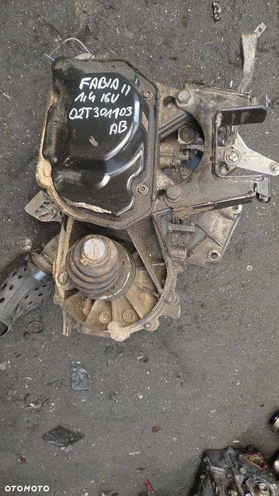 SKODA FABIA II 1,4 16V skrzynia biegów 02T301103AB - 2
