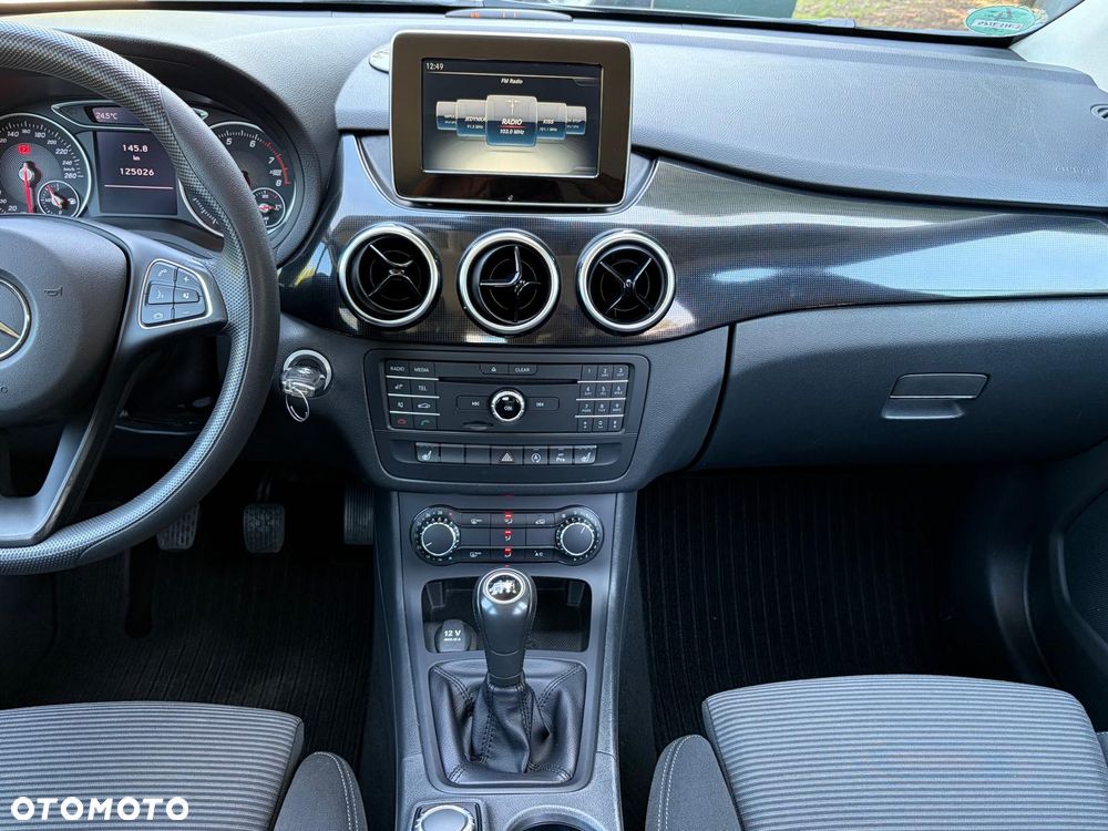 Mercedes-Benz Klasa B 180 (BlueEFFICIENCY) - 19