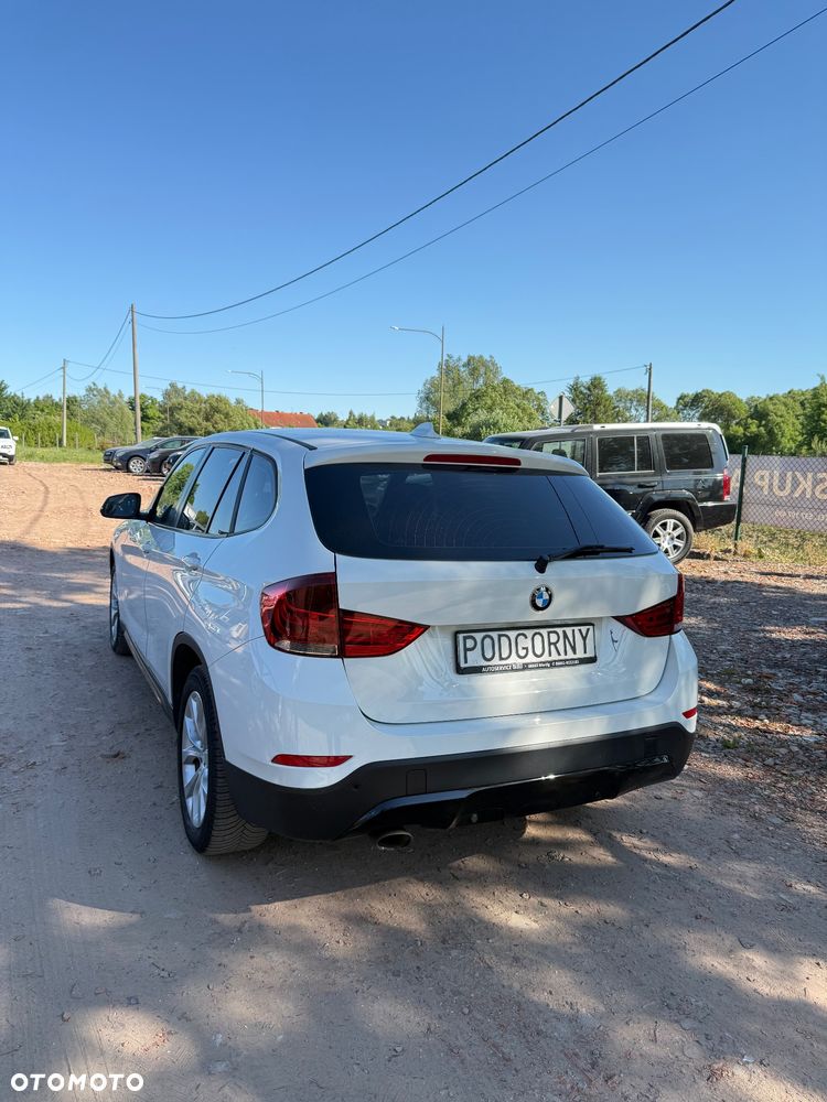 BMW X1 sDrive18i xLine - 8