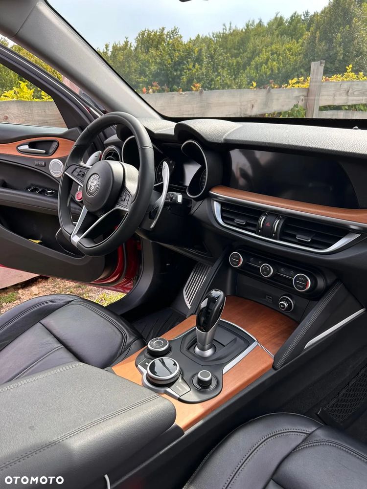 Alfa Romeo Stelvio 2.0 Turbo 16V AT8-Q4 Super - 12
