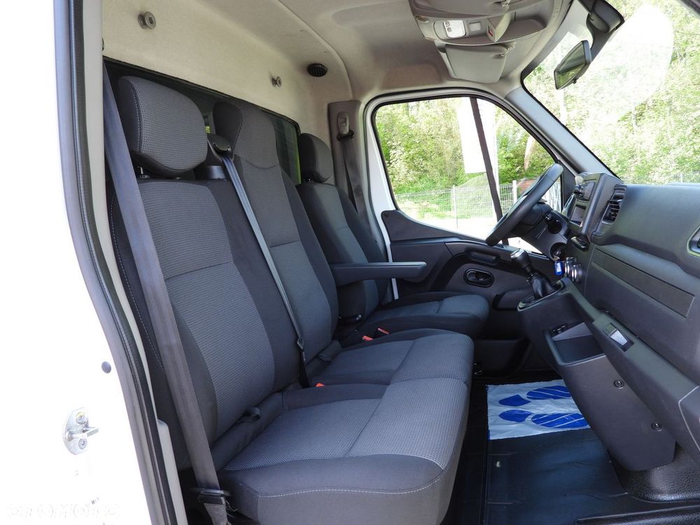 Renault MASTER  PLANDEKA 10 PALET WEBASTO TEMPOMAT LEDY PNEUMATYKA KLIMATYZACJA  165KM - 40