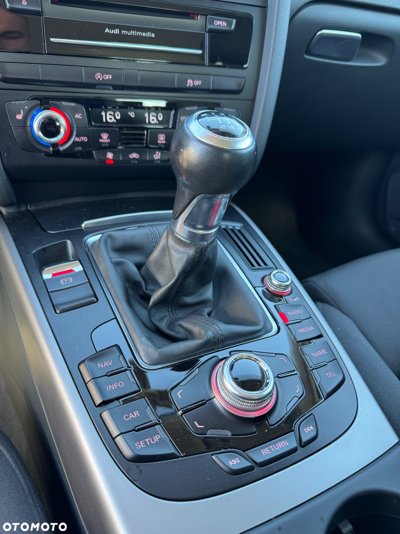 Audi A4 Avant 2.0 TDI - 38