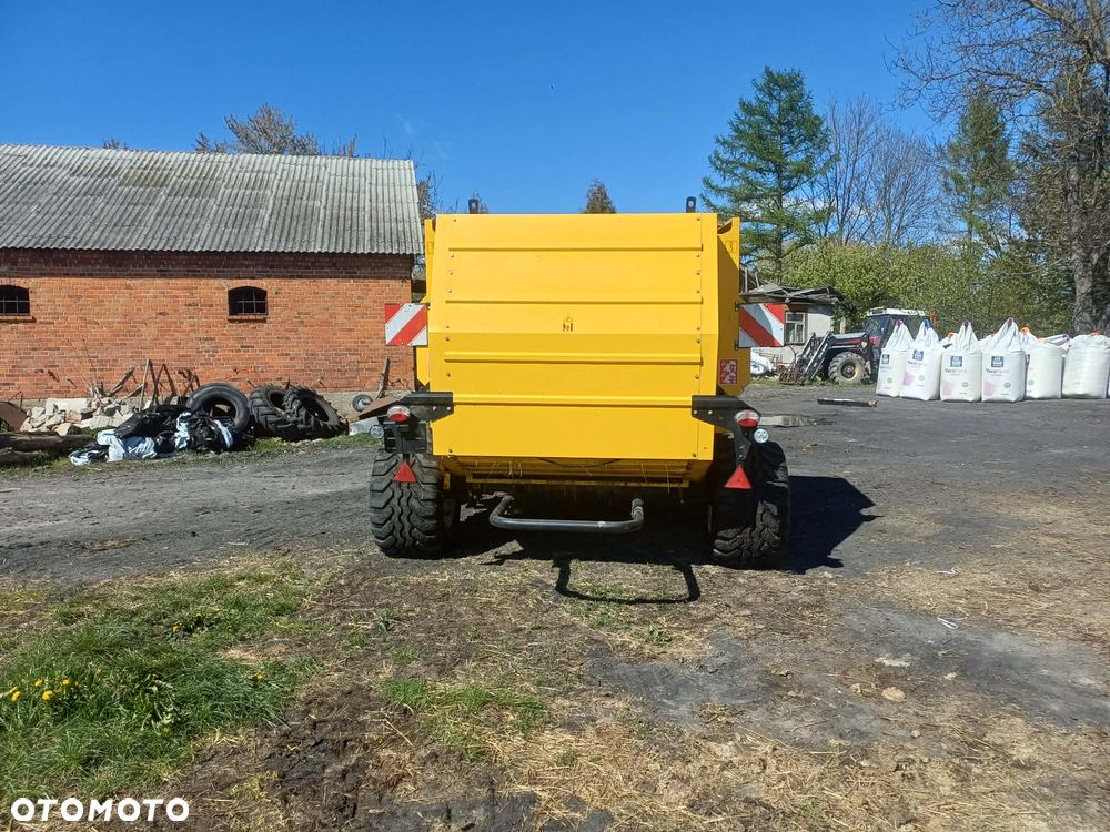 New Holland Br 6090 - 10