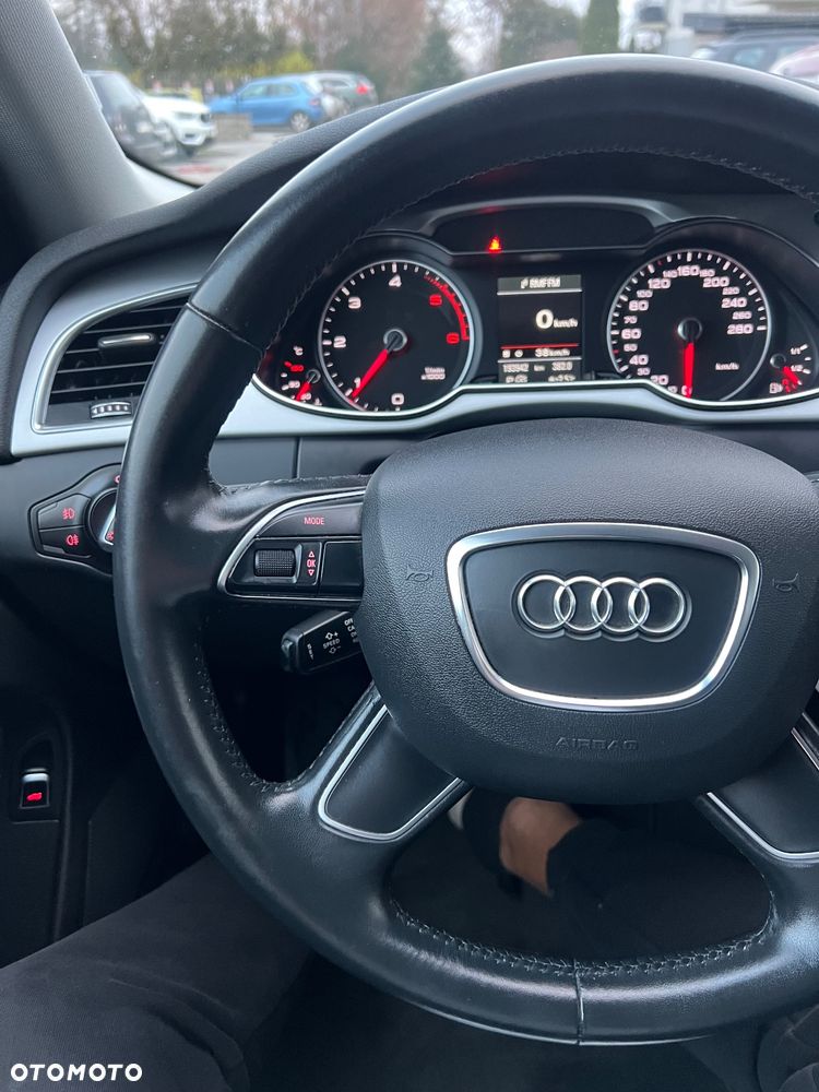 Audi A4 Avant 2.0 TDI S tronic - 23