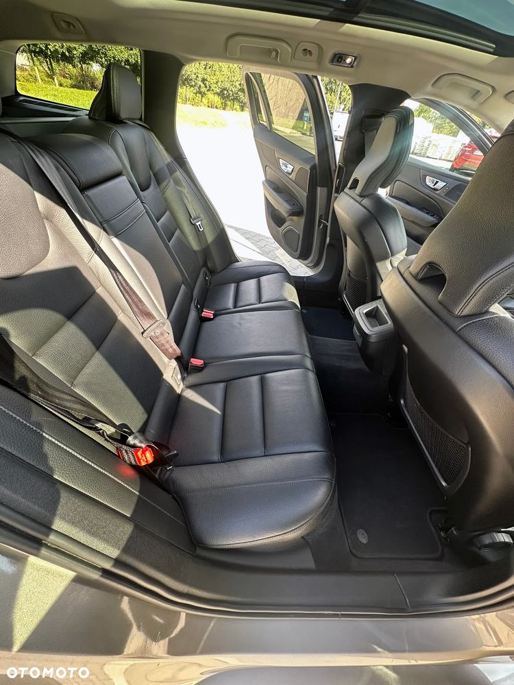 Volvo V60 D3 Inscription - 26