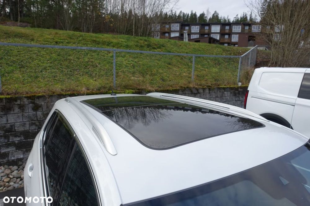 Volkswagen Tiguan 2.0 TDI SCR 4MotION DSG R-Line - 10