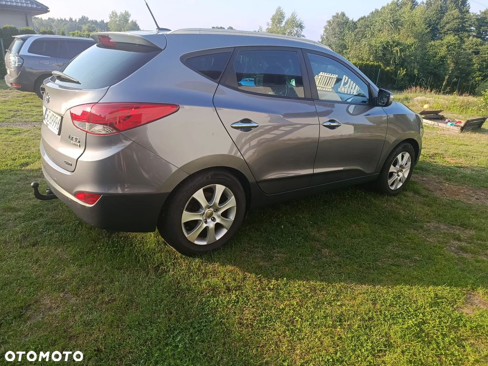 Hyundai ix35 2.0 CRDi Premium 4WD - 2