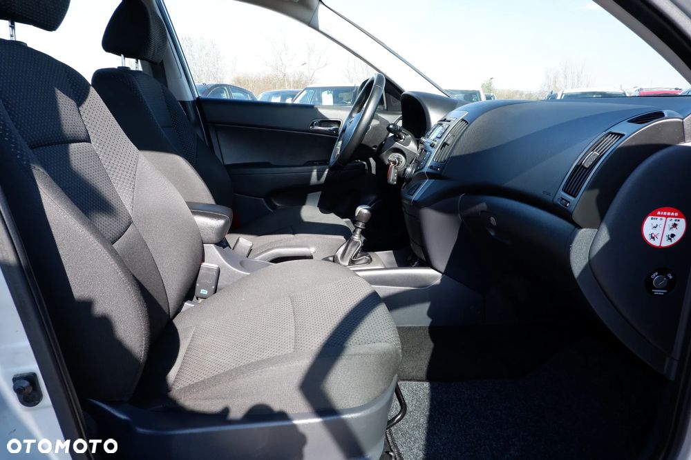 Hyundai i30 1.6 blue Comfort - 7