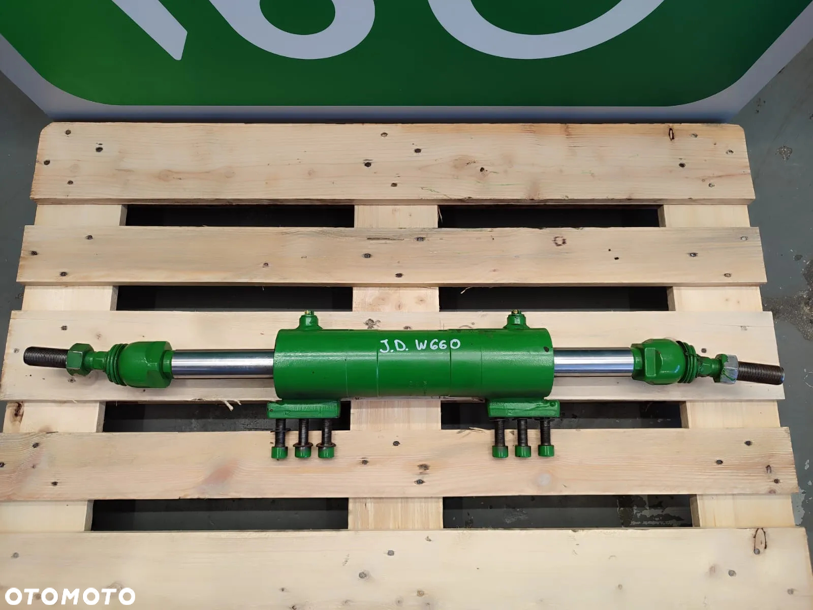 Siłownik skrętu  AXE59305  DANA 7332463202 John Deere W660 - 6
