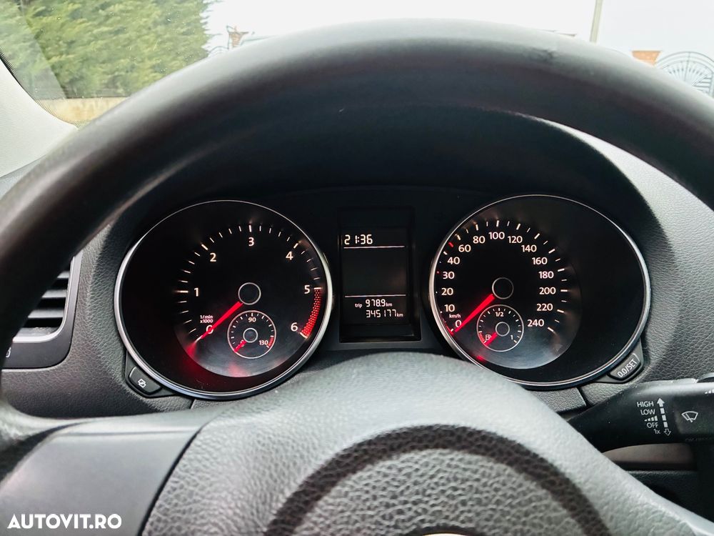 Volkswagen Golf - 9