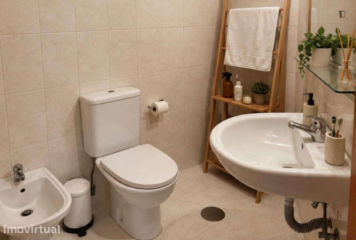 Quarto - localizado em Canidelo Porto - Grande imagem: 3/4