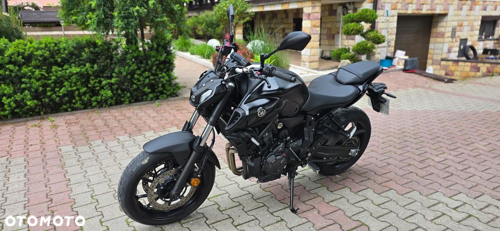 Yamaha MT - 12