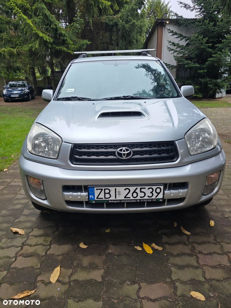 Toyota RAV4 - 3