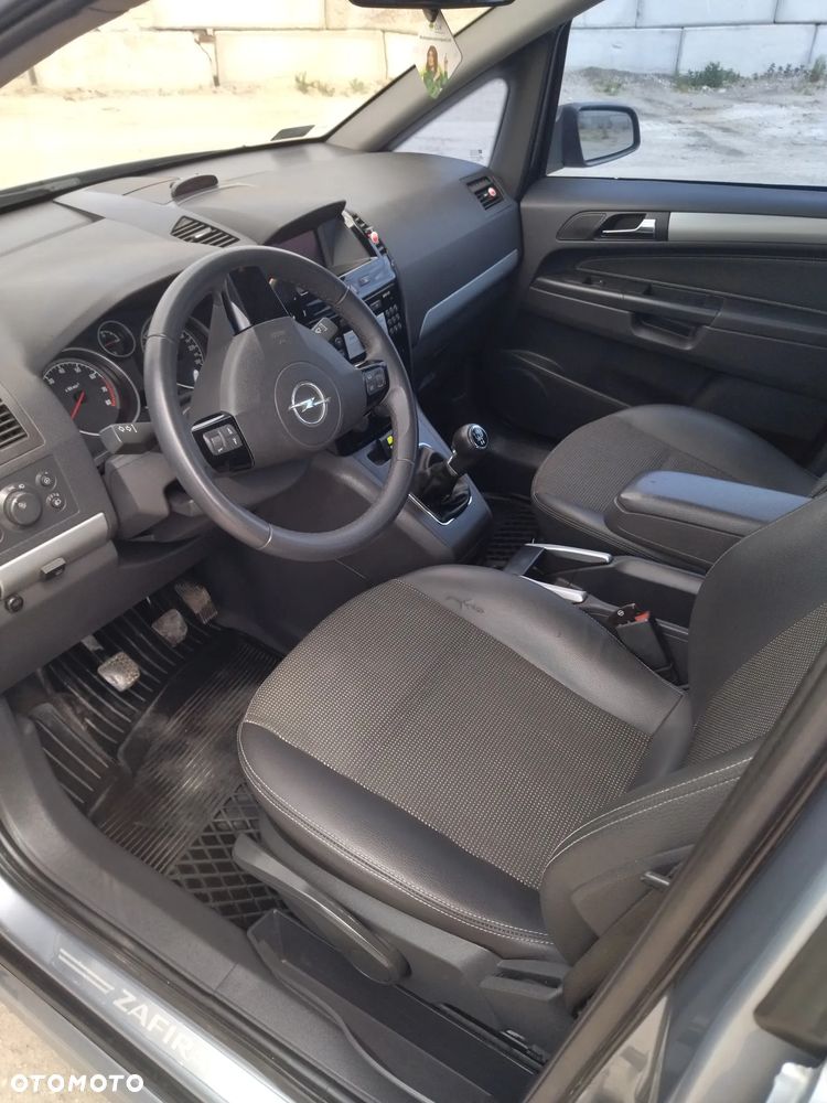 Opel Zafira 1.6 Cosmo - 10