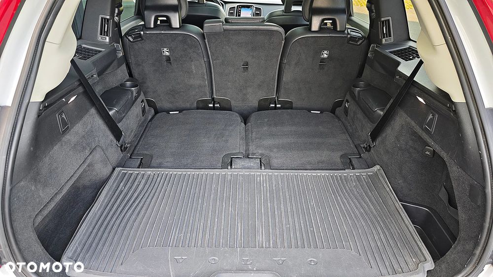 Volvo XC 90 - 38