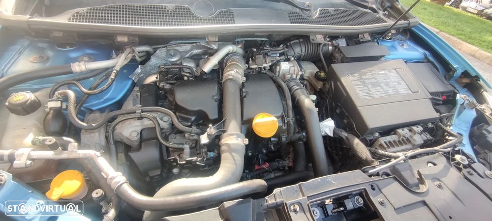 Renault Mégane Sport Tourer ver-1-5-dci-zen-eco - 14