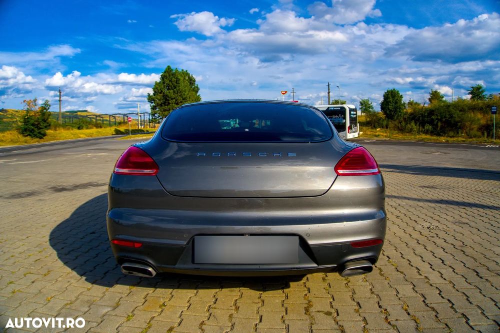 Porsche Panamera - 13