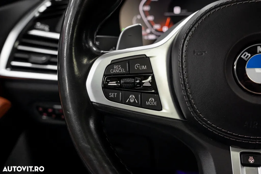 BMW X7 M50d - 37