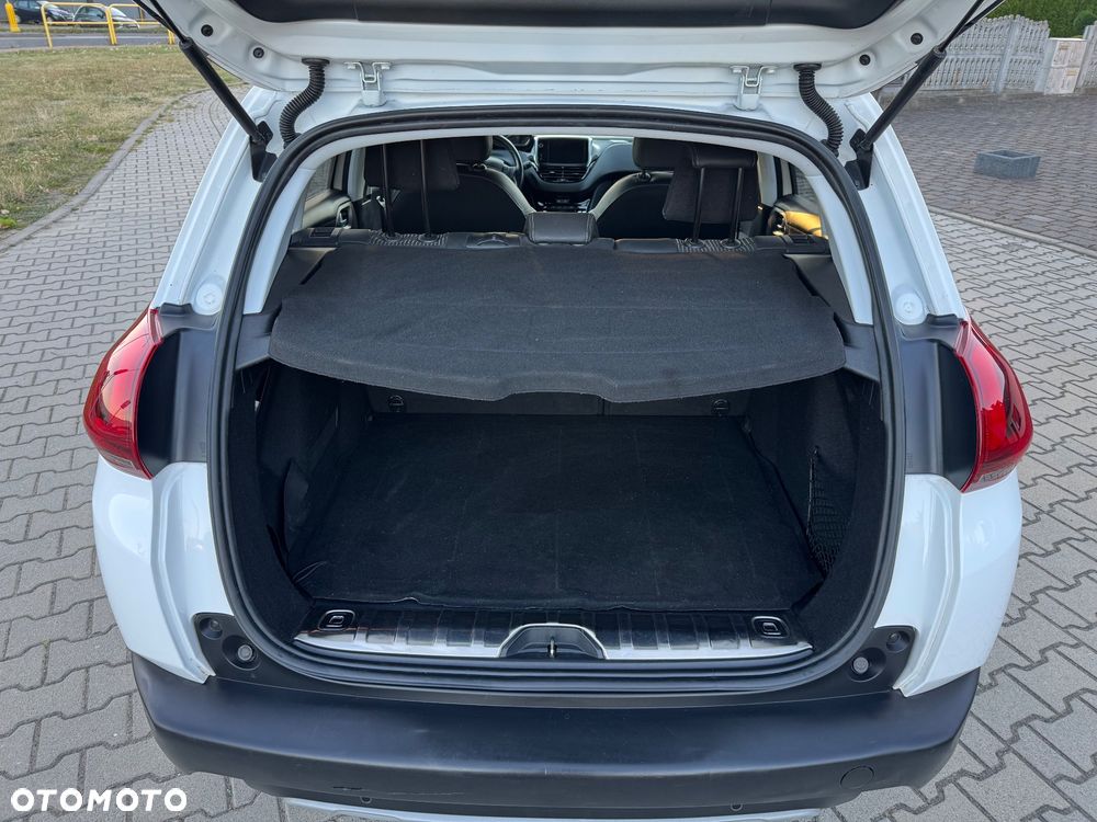 Peugeot 2008 - 18