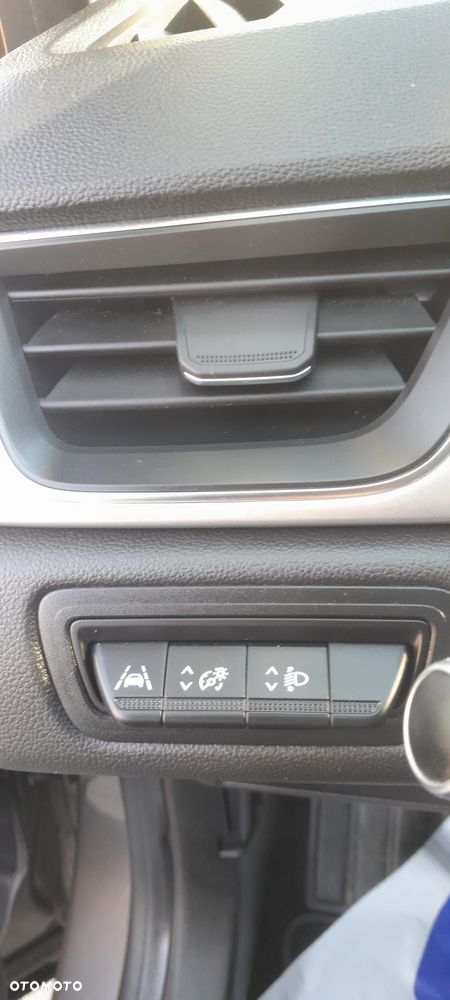 Renault Captur 1.0 TCe Intens - 18