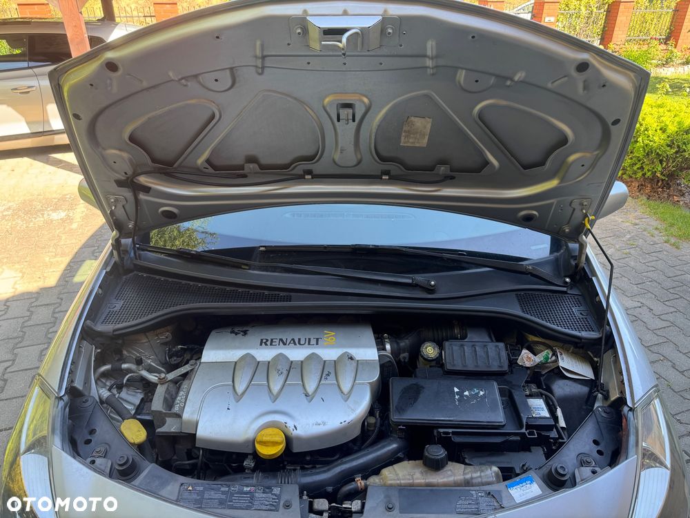 Renault Clio 1.6 16V Extreme - 24