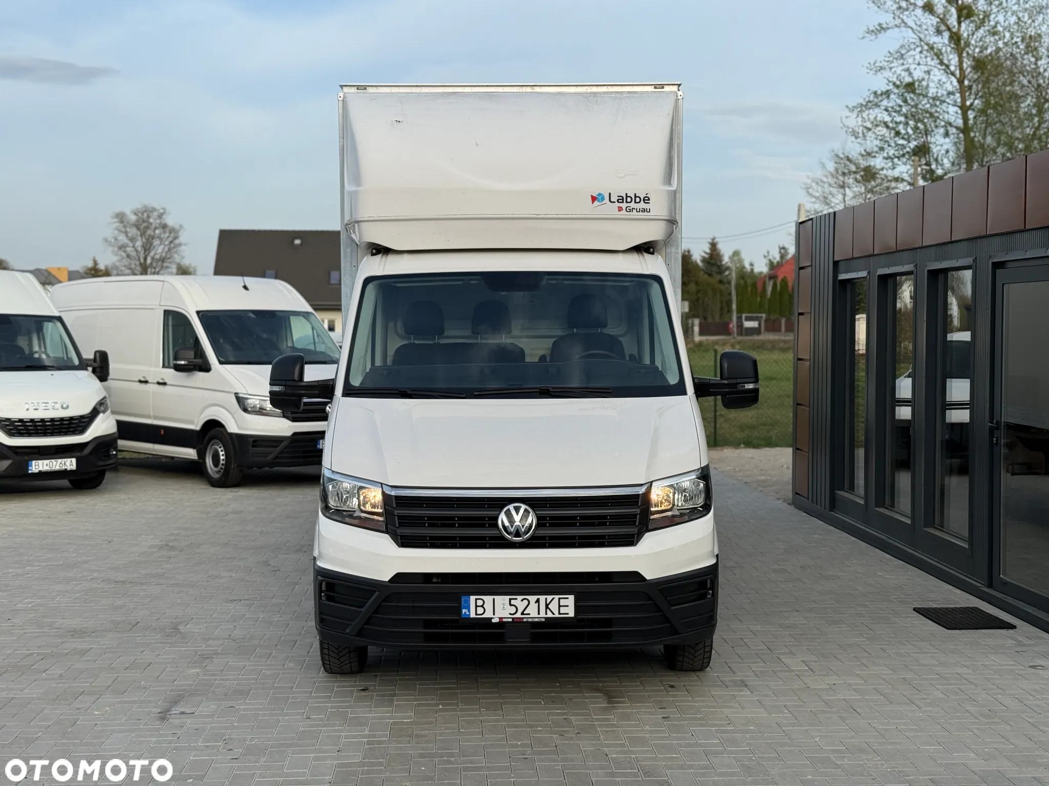 Volkswagen Crafter 2.0 177KM / 12.2021 / 51.850KM / Kontener 8EP + Drzwi Boczne / Winda 750KG / ZAREJESTROWANY - 2