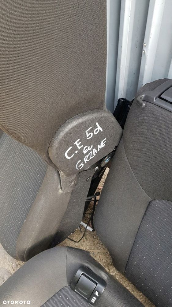 fotel kanapa tapicerka Opel Corsa E 5d - 14