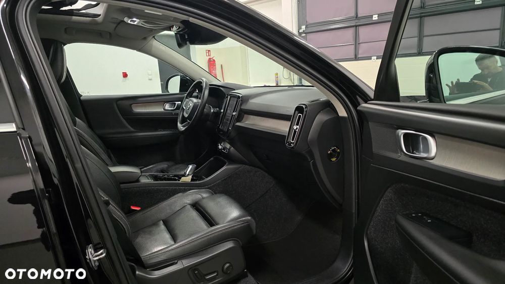Volvo XC 40 D4 AWD Inscription - 8