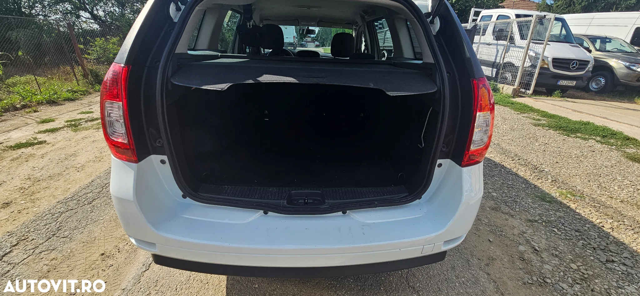Dacia Logan MCV 1.5 Blue dCi Laureate - 10