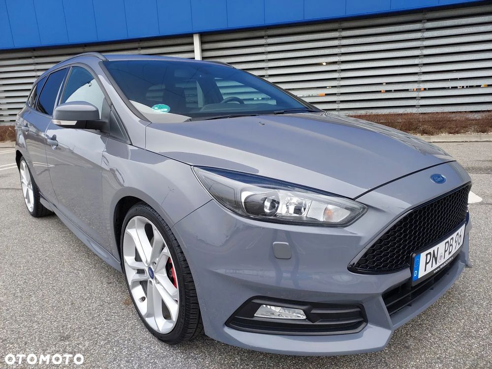 Ford Focus 2.0 TDCi ST - 11