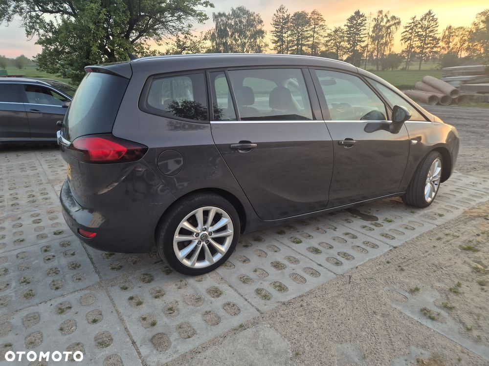 Opel Zafira - 4