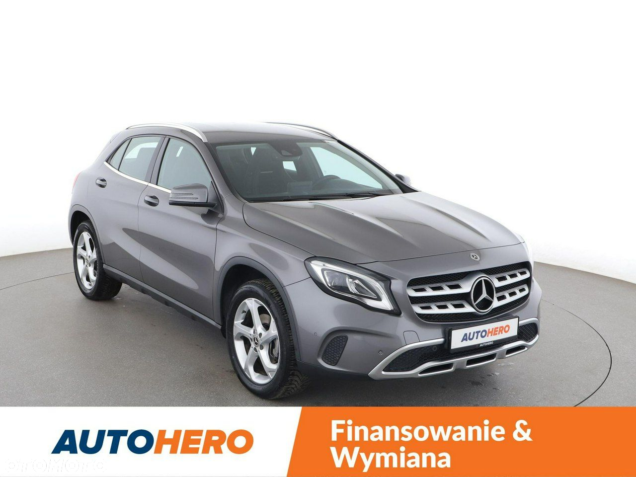 Mercedes-Benz GLA 180 7G-DCT Activity Edition - 10